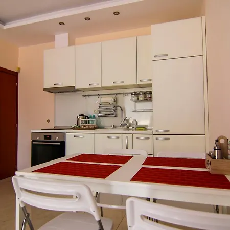 Apartment Mangusta *